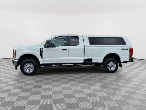 Oxford White 2024 Ford F-350 XL