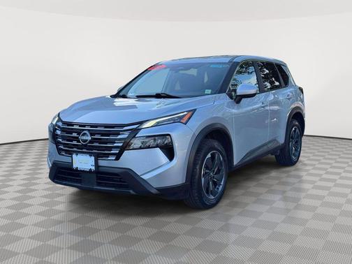 Brilliant Silver Metallic 2024 Nissan Rogue SV