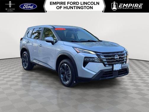 Brilliant Silver Metallic 2024 Nissan Rogue SV
