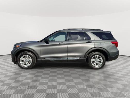 Gray Metallic 2023 Ford Explorer XLT