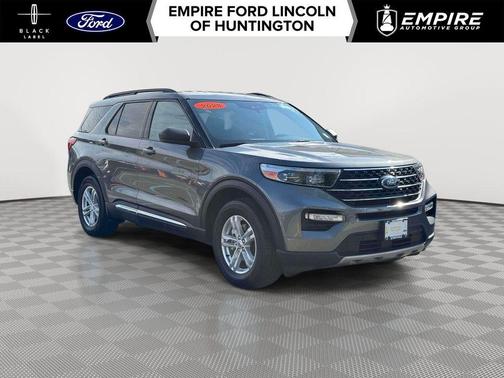 Gray Metallic 2023 Ford Explorer XLT