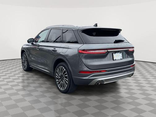 Metallic 2022 Lincoln Corsair Standard