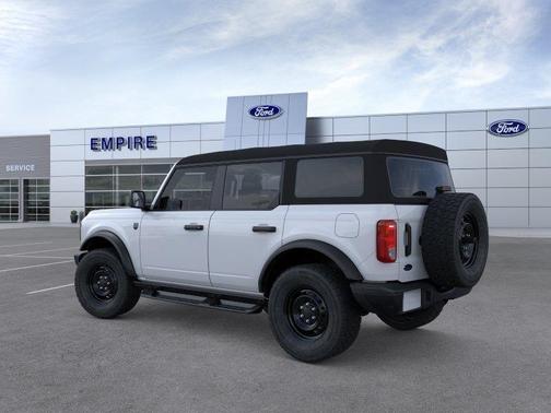 Oxford White 2026 Ford Bronco Big Bend