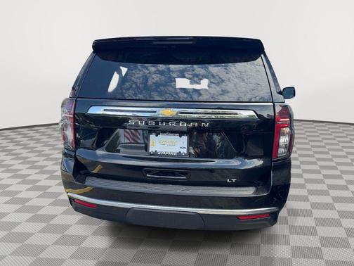 Black 2024 Chevrolet Suburban LT