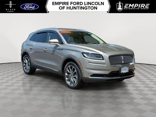 Sandstone Metallic 2023 Lincoln Nautilus Reserve