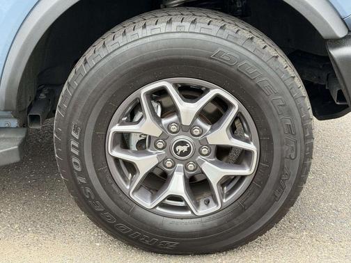 Azure Gray Metallic 2024 Ford Bronco Big Bend