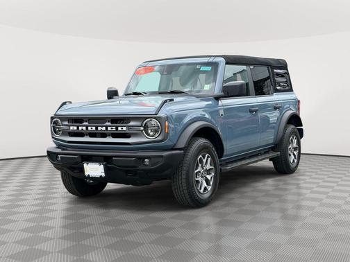 Azure Gray Metallic 2024 Ford Bronco Big Bend