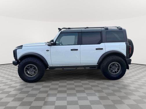 Oxford White 2023 Ford Bronco Wildtrak