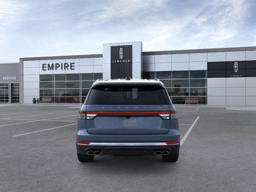 Whisper White 2025 Lincoln Aviator Premiere