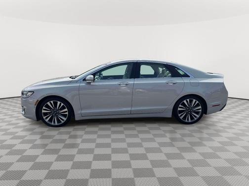 Pearl Metallic 2019 Lincoln MKZ Reserve II