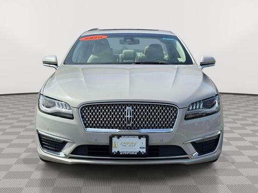 Pearl Metallic 2019 Lincoln MKZ Reserve II