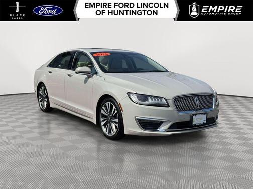 Pearl Metallic 2019 Lincoln MKZ Reserve II