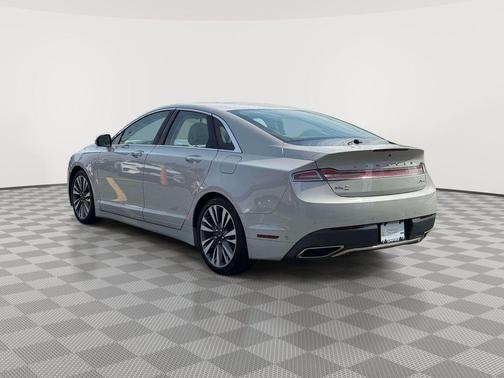Pearl Metallic 2019 Lincoln MKZ Reserve II