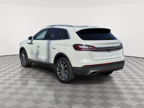 White Metallic 2023 Lincoln Nautilus Reserve