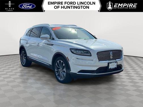 White Metallic 2023 Lincoln Nautilus Reserve