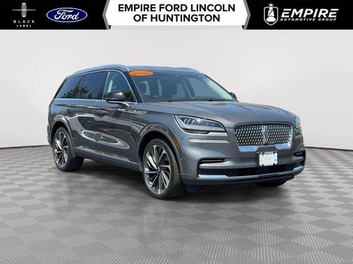 Gray Metallic 2023 Lincoln Aviator Reserve AWD