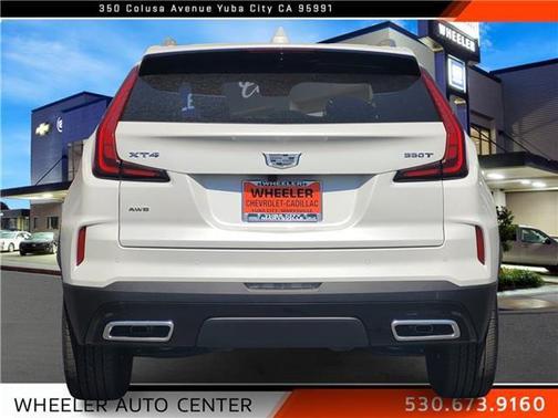 2025 Cadillac XT4 Premium Luxury
