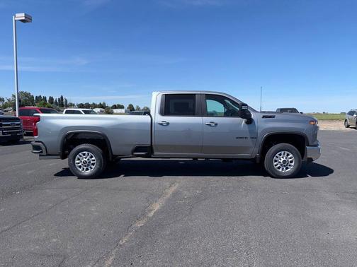 Sterling Gray Metallic 2026 Chevrolet Silverado 2500 LT