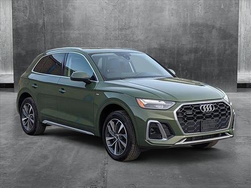 2022 Audi Q5 45 S line Premium Plus