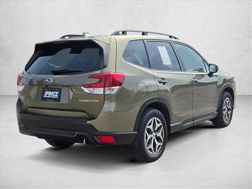 Autumn Green Metallic 2023 Subaru Forester Premium