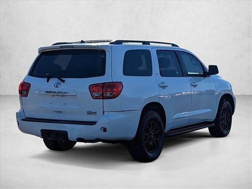 2016 Toyota Sequoia SR5