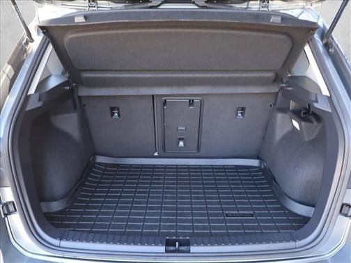 Platinum Gray Metallic 2025 Volkswagen Taos 1.5T SEL