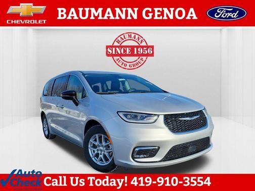 2024 Chrysler Pacifica Touring-L