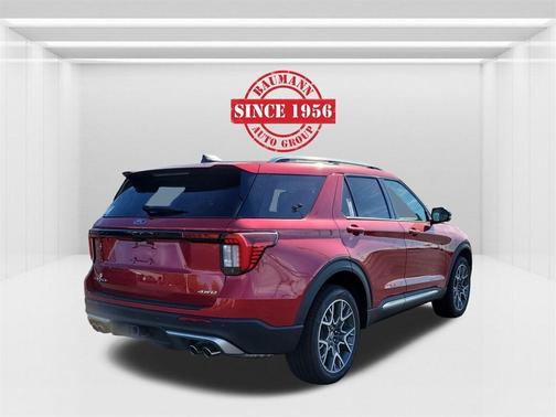 2025 Ford Explorer Platinum