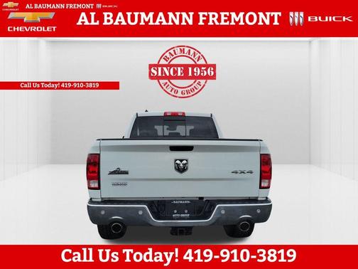 Bright White Clearcoat 2019 RAM 1500 Classic Big Horn