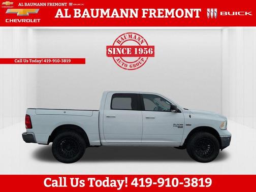 Bright White Clearcoat 2019 RAM 1500 Classic Big Horn