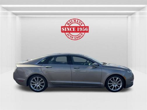 2016 Lincoln MKZ Base
