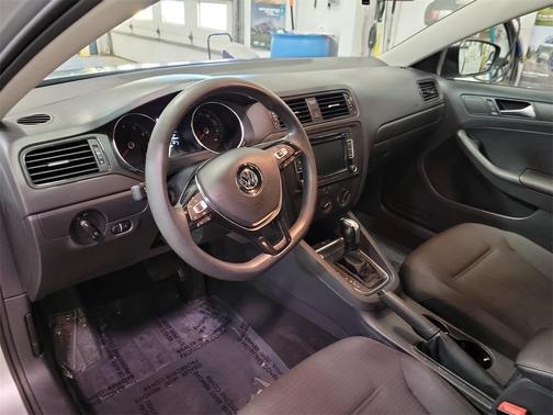 2015 Volkswagen Jetta 2.0L S
