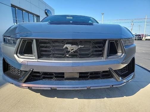 2025 Ford Mustang Dark Horse