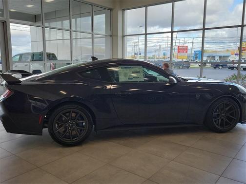 2025 Ford Mustang Dark Horse