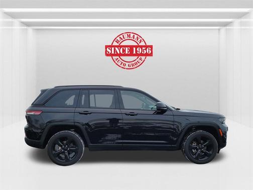 2023 Jeep Grand Cherokee Altitude