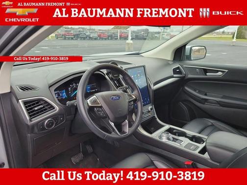Iconic Silver Metallic 2024 Ford Edge SEL
