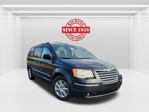 2010 Chrysler Town & Country Touring