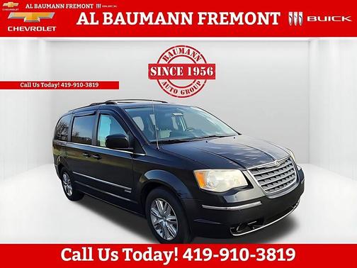 2010 Chrysler Town & Country Touring