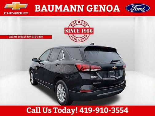 Mosaic Black Metallic 2024 Chevrolet Equinox LT