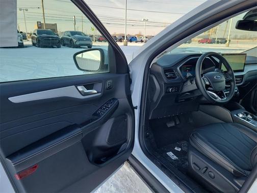 2026 Ford Escape Platinum