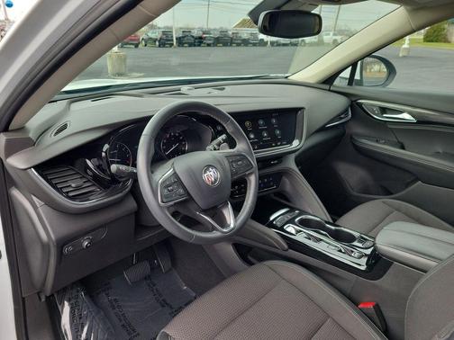 Summit White 2022 Buick Envision Preferred