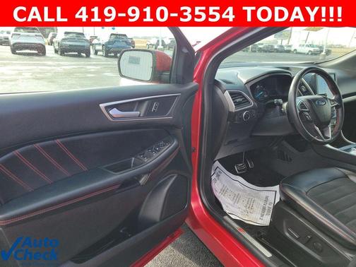 Rapid Red Metallic Tinted Clearcoat 2023 Ford Edge ST Line
