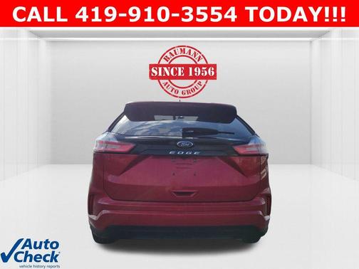 Rapid Red Metallic Tinted Clearcoat 2023 Ford Edge ST Line