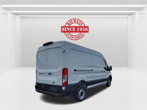 2026 Ford Transit-250 148 WB Medium Roof Cargo