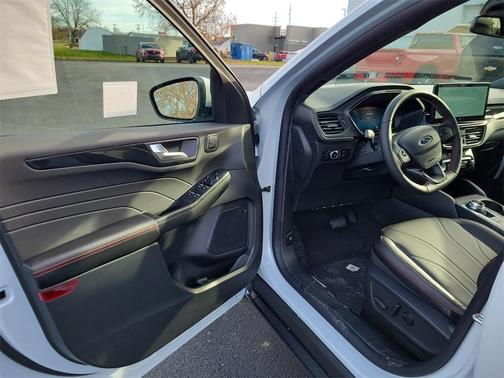 2026 Ford Escape ST-Line Elite