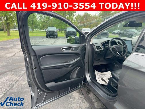 Carbonized Gray Metallic 2024 Ford Edge SEL