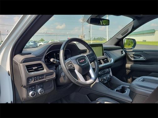 2022 GMC Yukon XL SLT