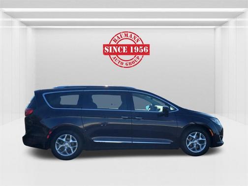 2018 Chrysler Pacifica Touring-L Plus