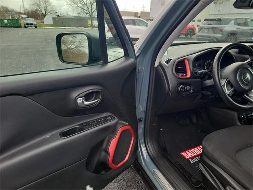 2016 Jeep Renegade Trailhawk