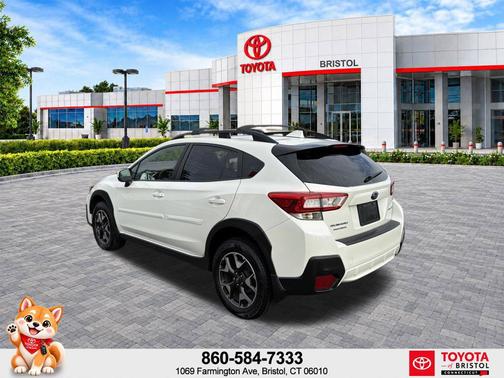 Crystal White Pearl 2019 Subaru Crosstrek 2.0i Premium